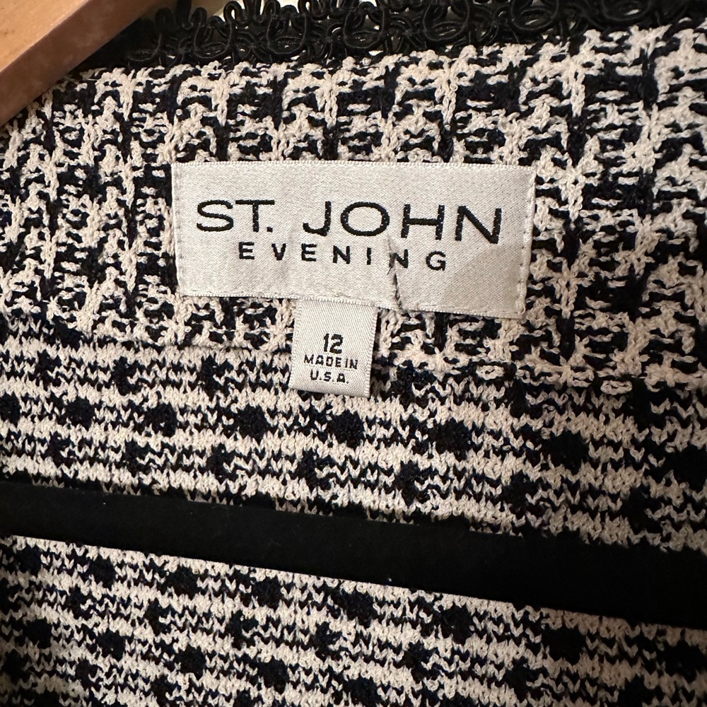 St John three quarter sleeve jacket with iridescent thread and dressy buttons. - Picture 4 of 4